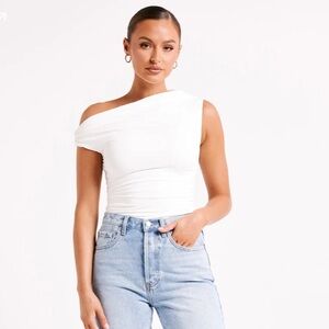Meshki Alayna White Top NWT size M